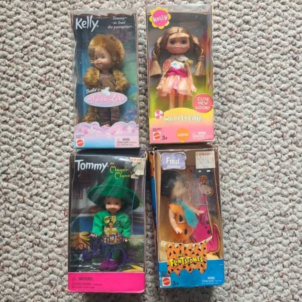 Bundle of 4 Vintage Kelly Barbie Dolls NEW